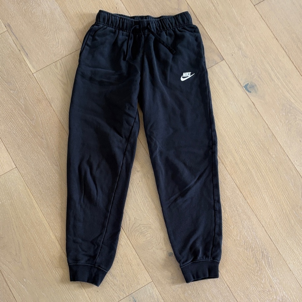 Nike Men’s Black Sweatpants